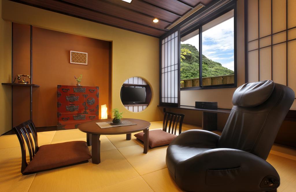 Hotel Kawana Kimitsu Zewnętrze zdjęcie